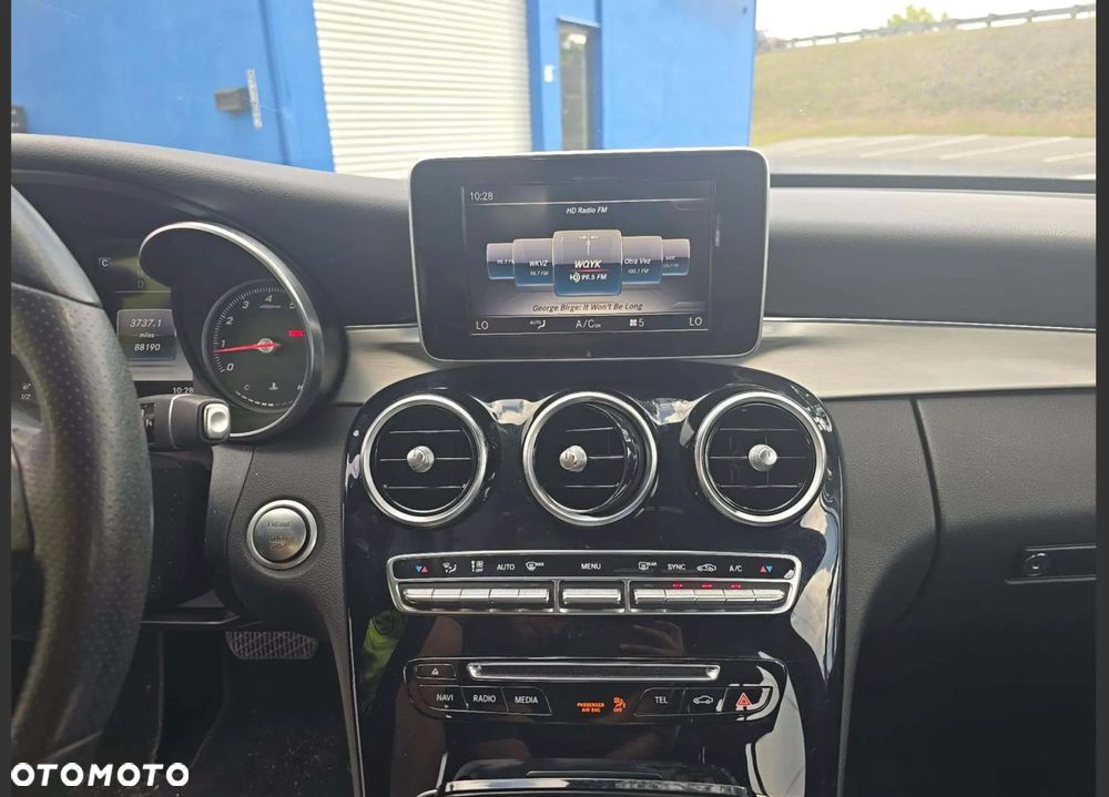 Mercedes-Benz Klasa C 300 9G-TRONIC - 7