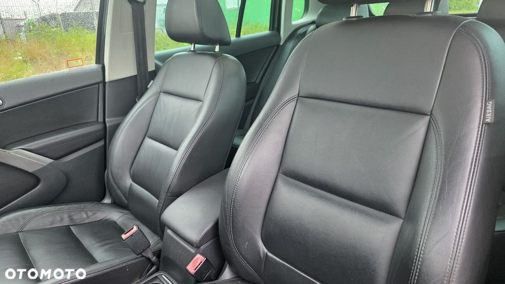 Volkswagen Tiguan - 10