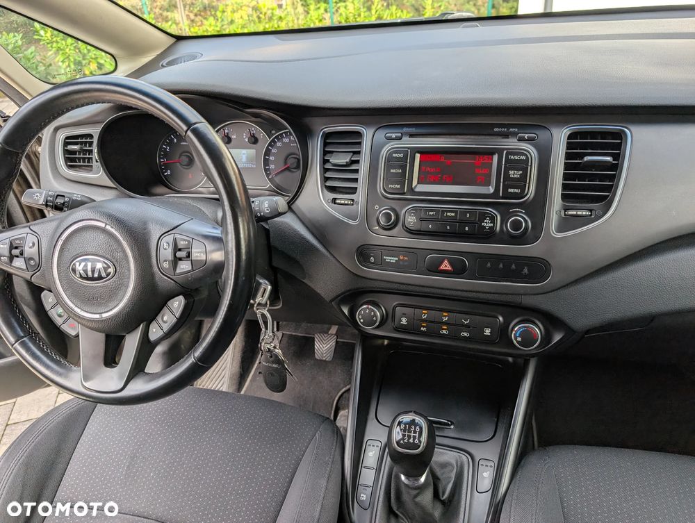 Kia Carens 1.6 GDI Edition 7 - 8