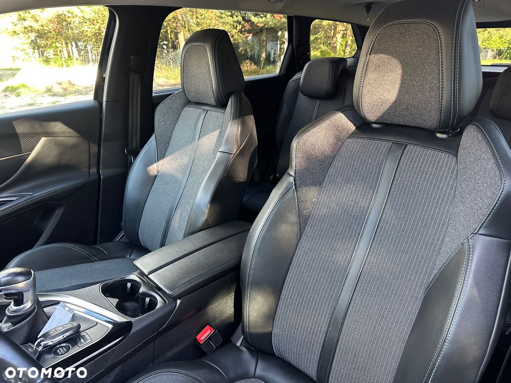 Peugeot 5008 1.5 BlueHDi Allure S&S - 22
