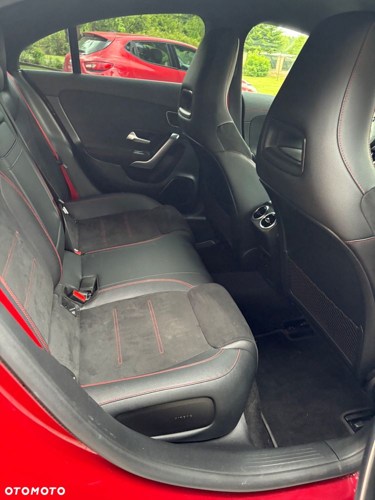 Mercedes-Benz CLA AMG 35 4-Matic 7G-DCT - 31