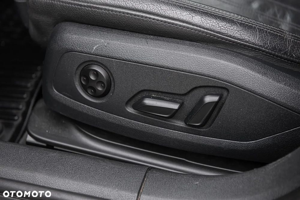 Audi A4 Limousine - 34