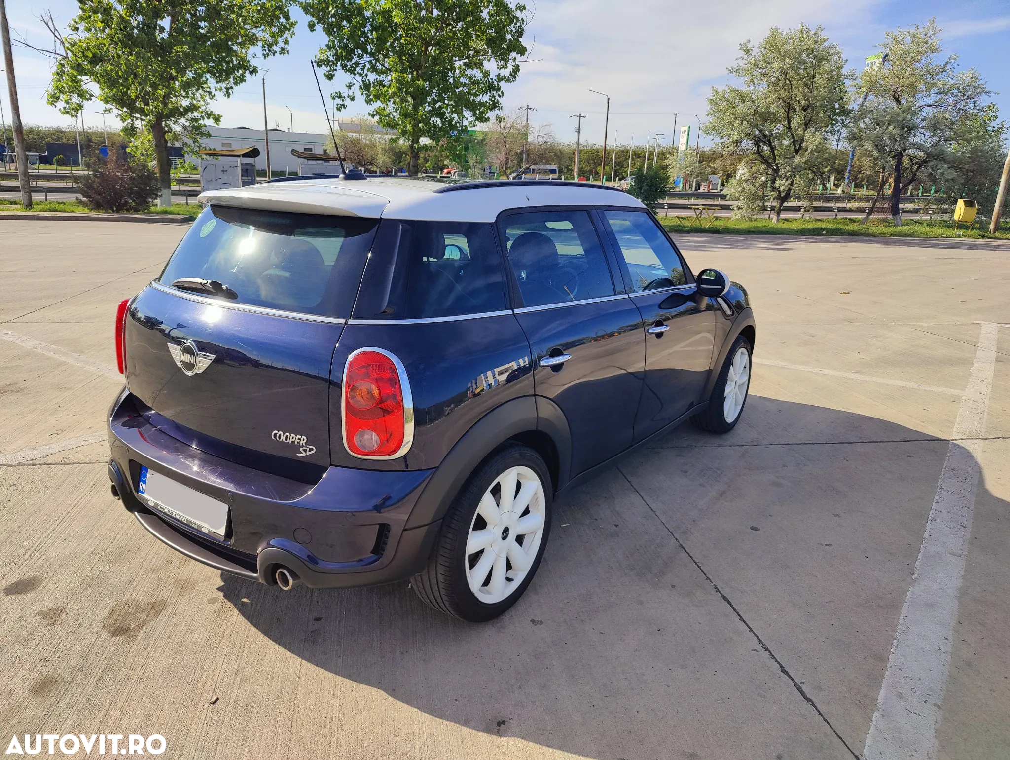 Mini Countryman - 4