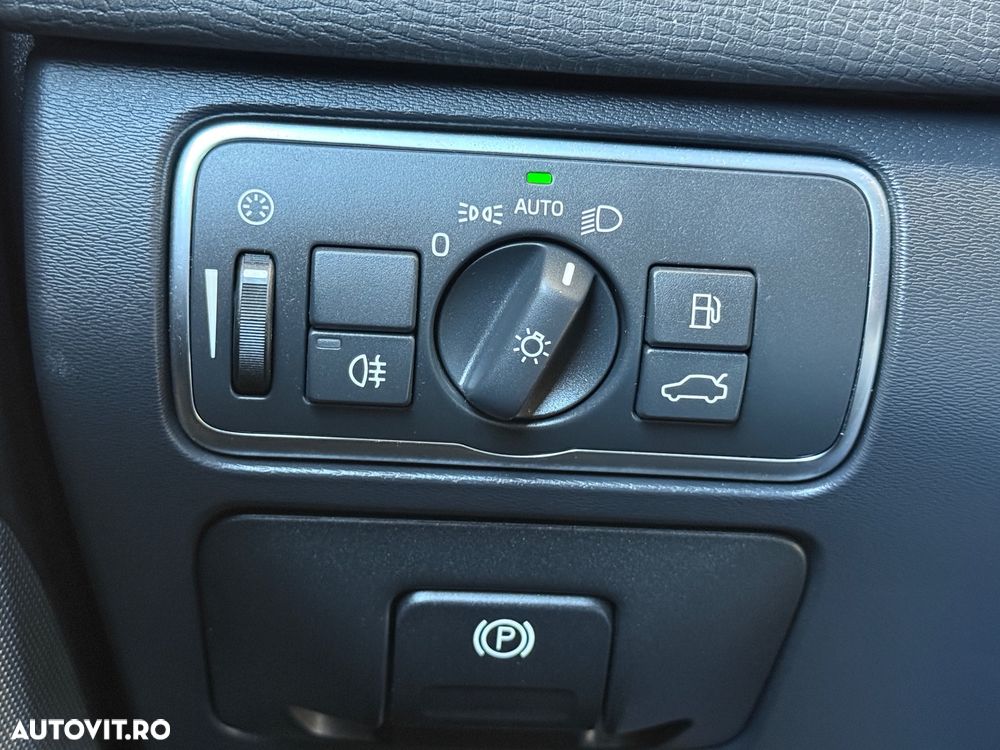 Volvo XC 60 D4 Geartronic Momentum - 13