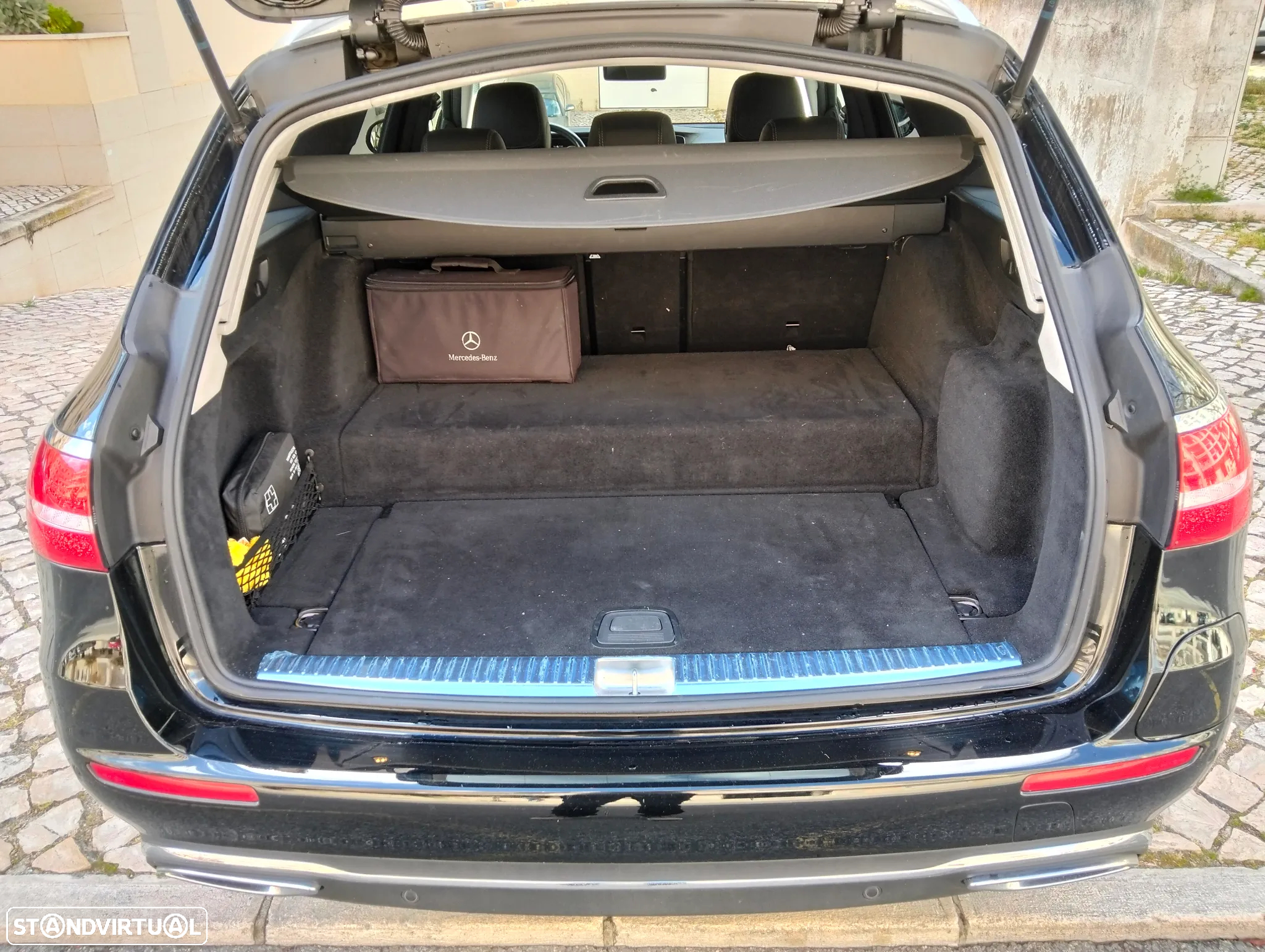Mercedes-Benz E 300 de Exclusive Line - 27