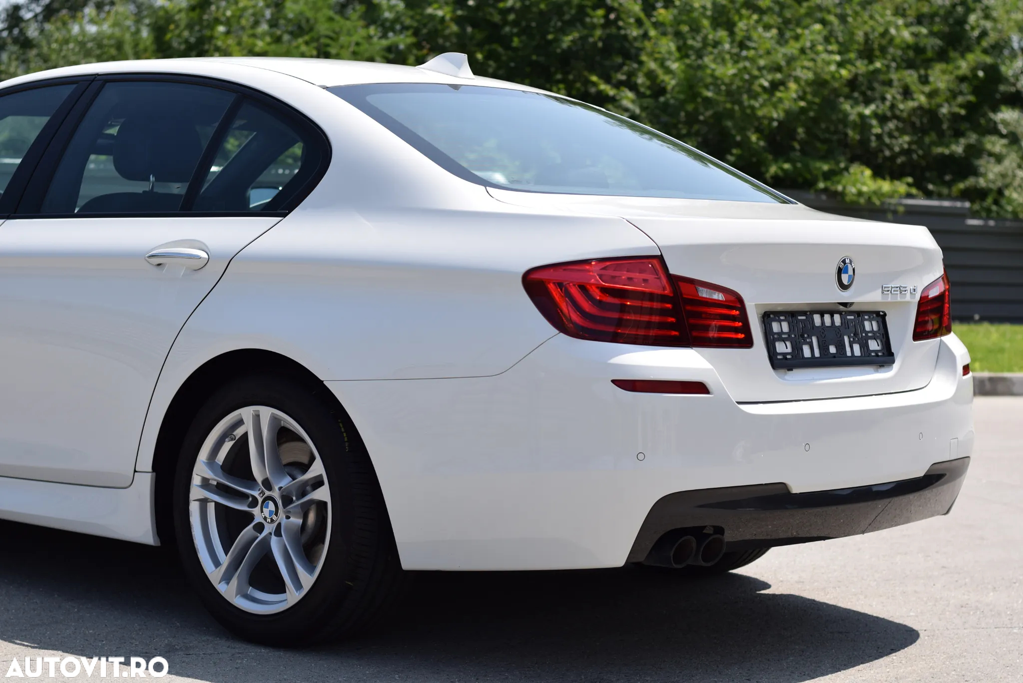 BMW Seria 5 525d Sport-Aut. - 36