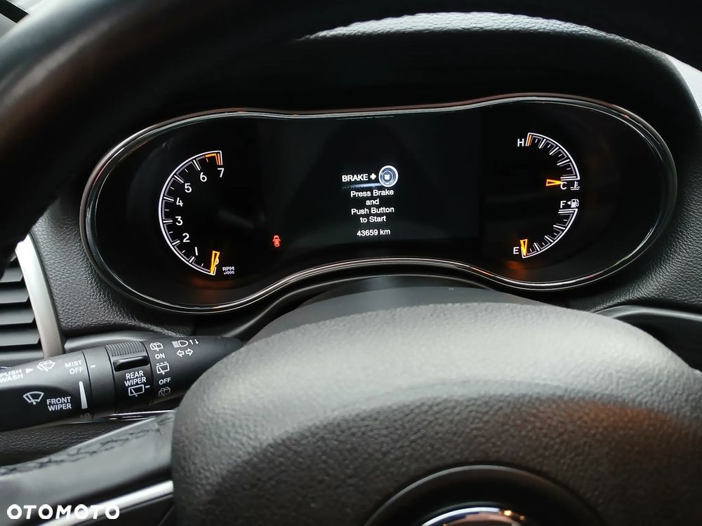 Jeep Grand Cherokee - 10