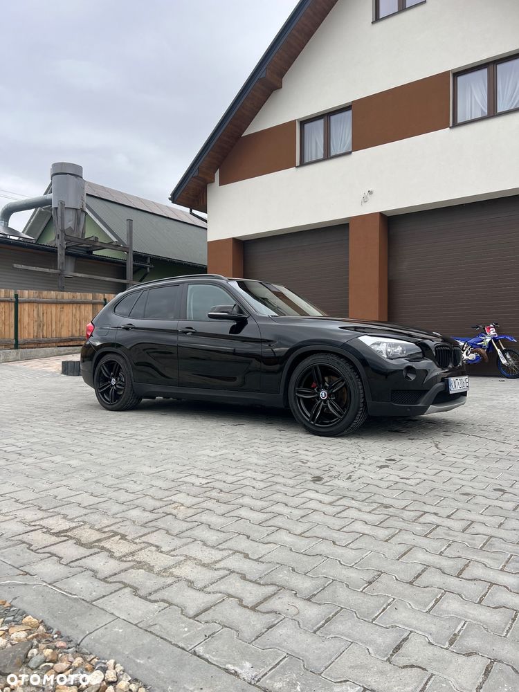 BMW X1 xDrive18d Sport Line - 18
