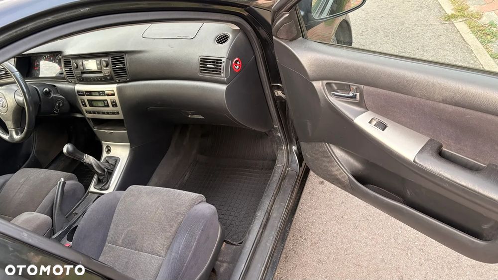 Toyota Corolla 1.6 VVT-i Sol (air6) - 7