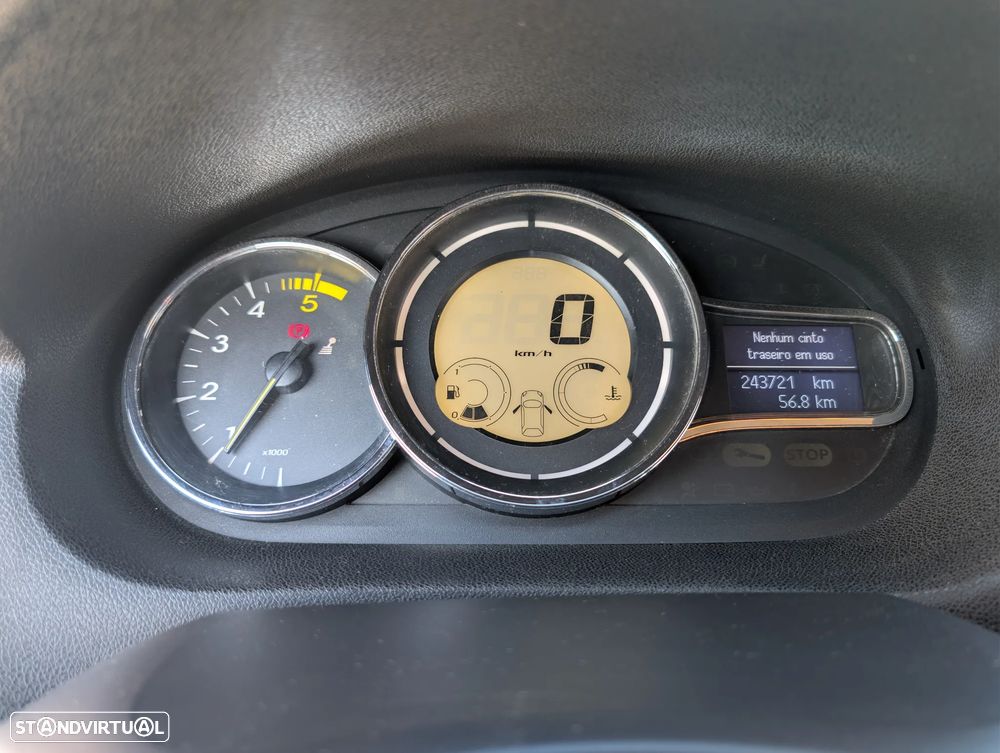 Renault Mégane Coupe 1.5 dCi Dynamique - 8