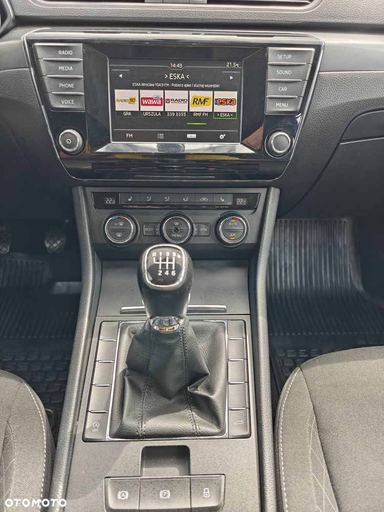 Skoda Superb 1.4 TSI ACTive - 22