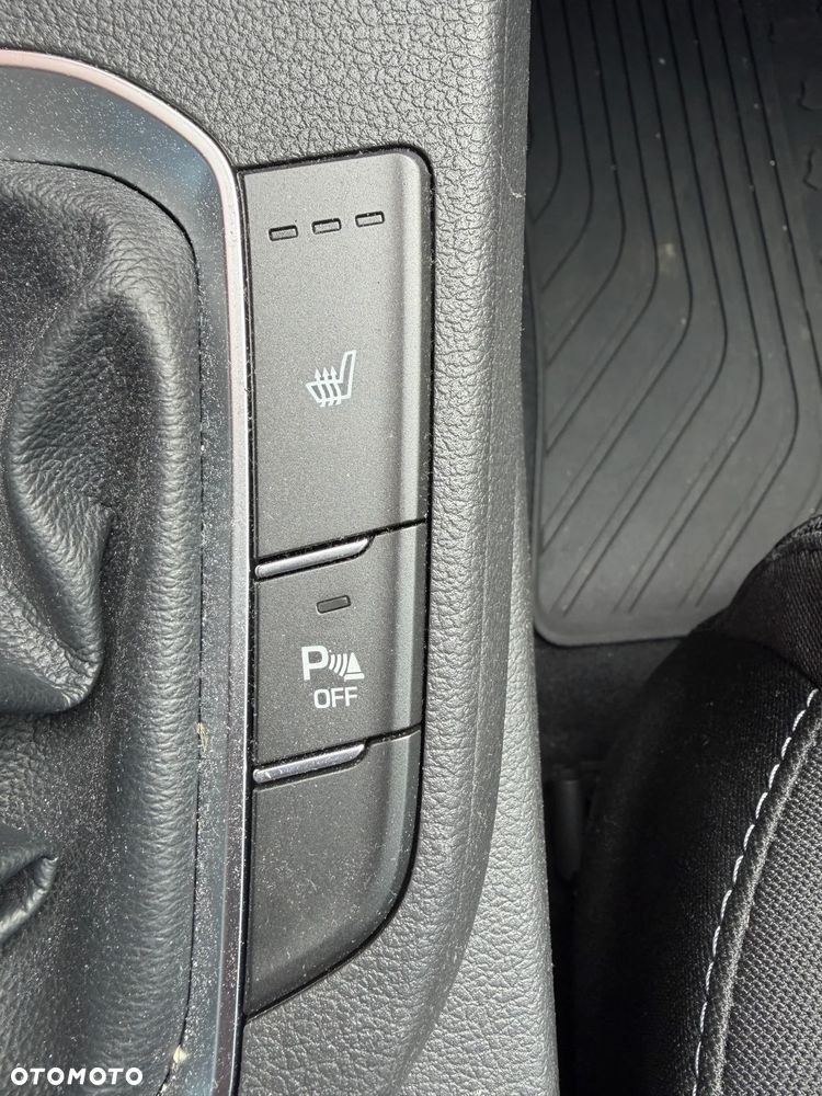Hyundai i30 1.5 T-GDI 48V Smart - 12