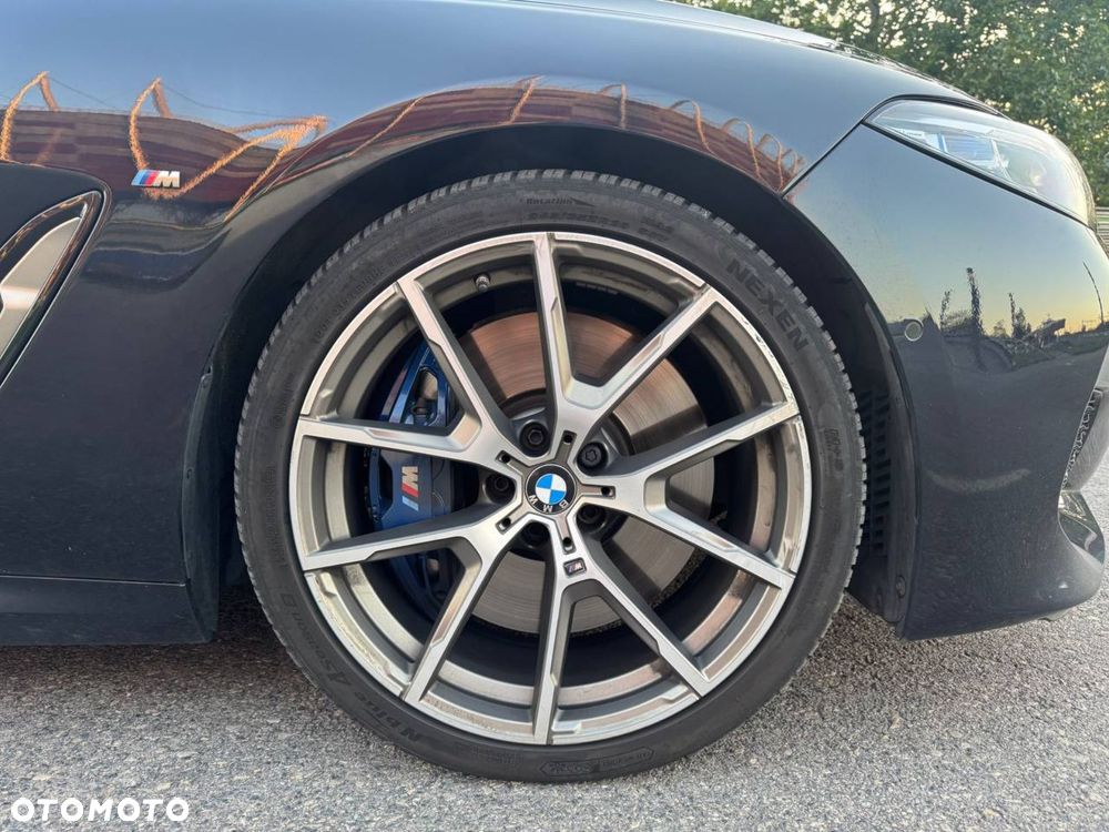 BMW Seria 8 - 28