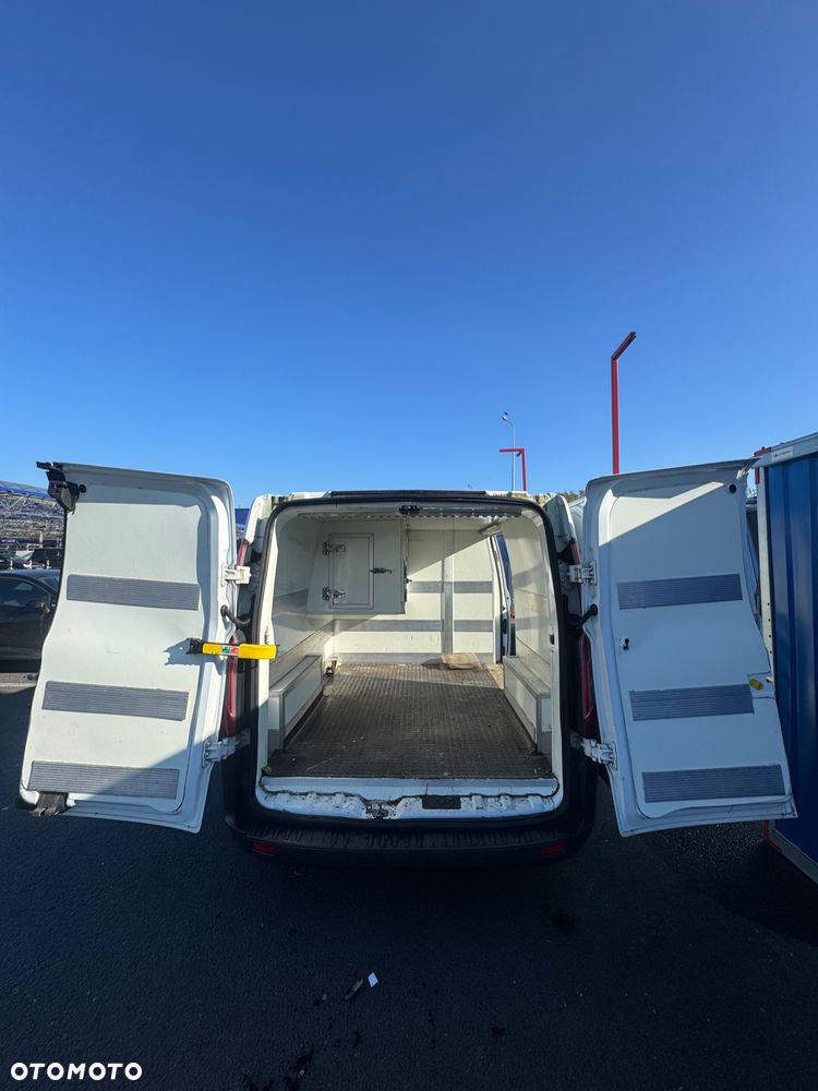 Ford Transit Custom - 23