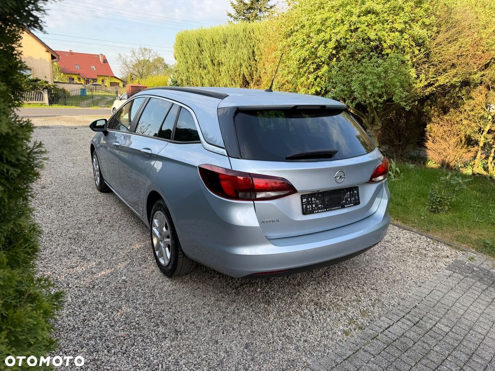 Opel Astra - 4