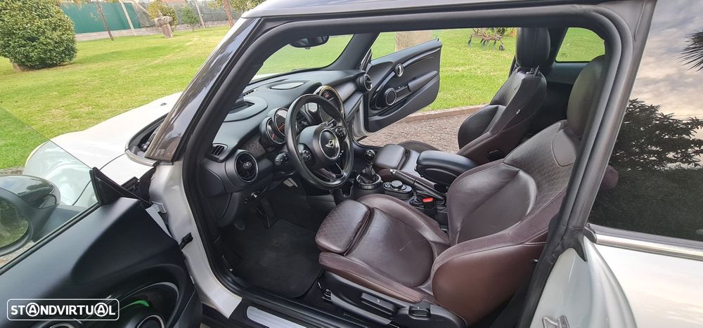 MINI 3 Portas Cooper D - 37
