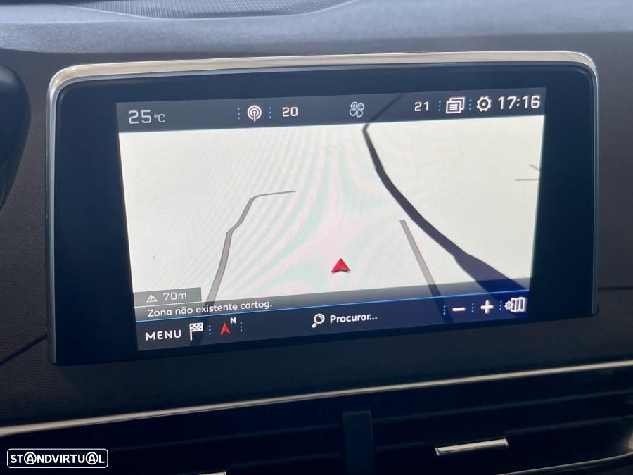 Peugeot 3008 1.2 PureTech Allure Pack EAT8 - 17