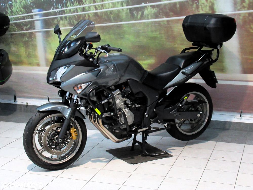 Honda CBF - 2