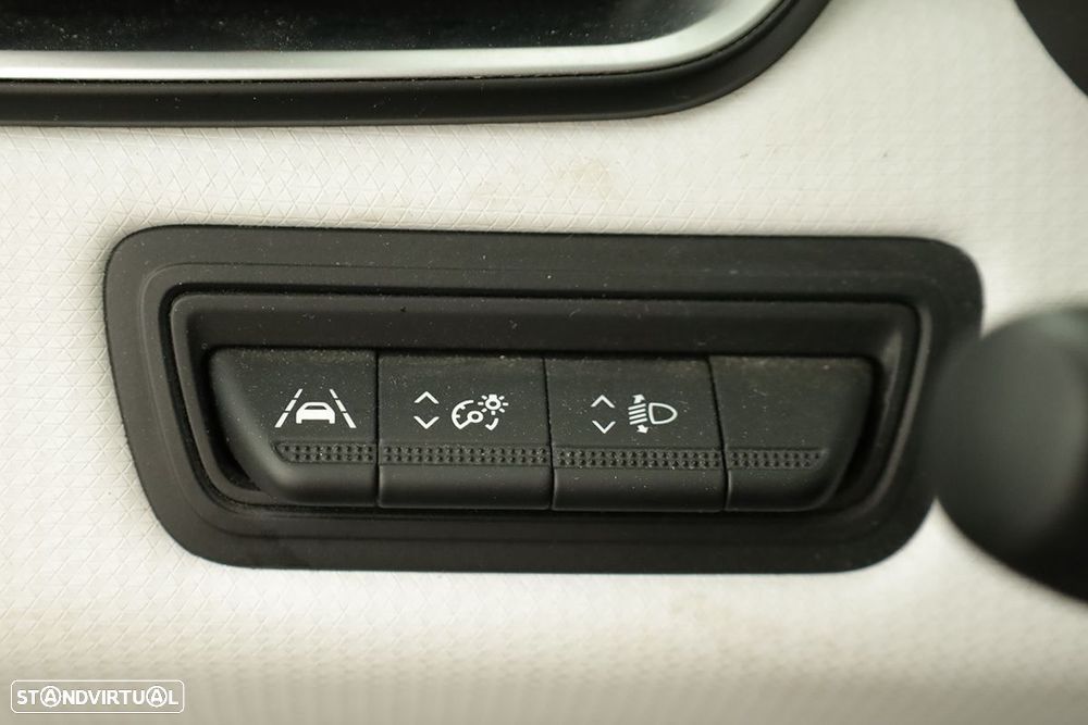 Renault Clio 1.0 TCe Evolution - 20