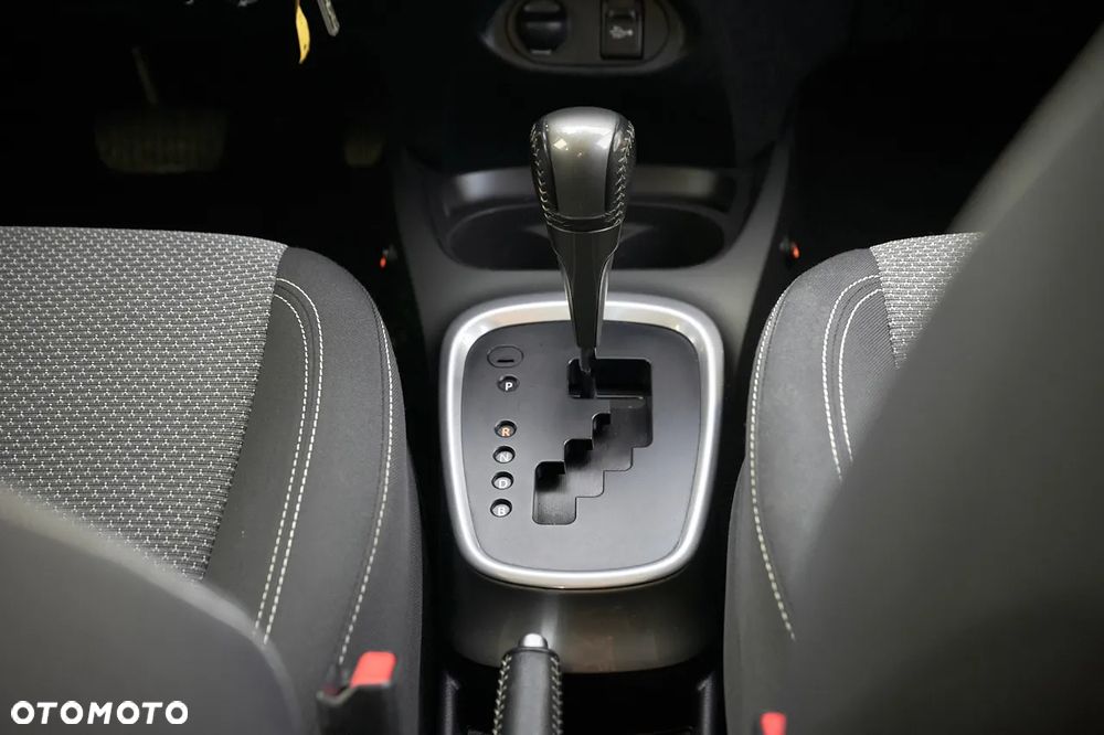 Toyota Yaris 1.5 VVT-i Comfort - 37