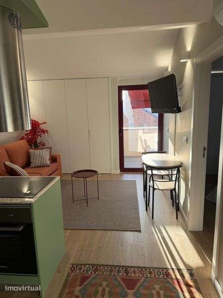 Apartamento t1 100 metros da praia matosinhos, mobilado - Grande imagem: 2/8