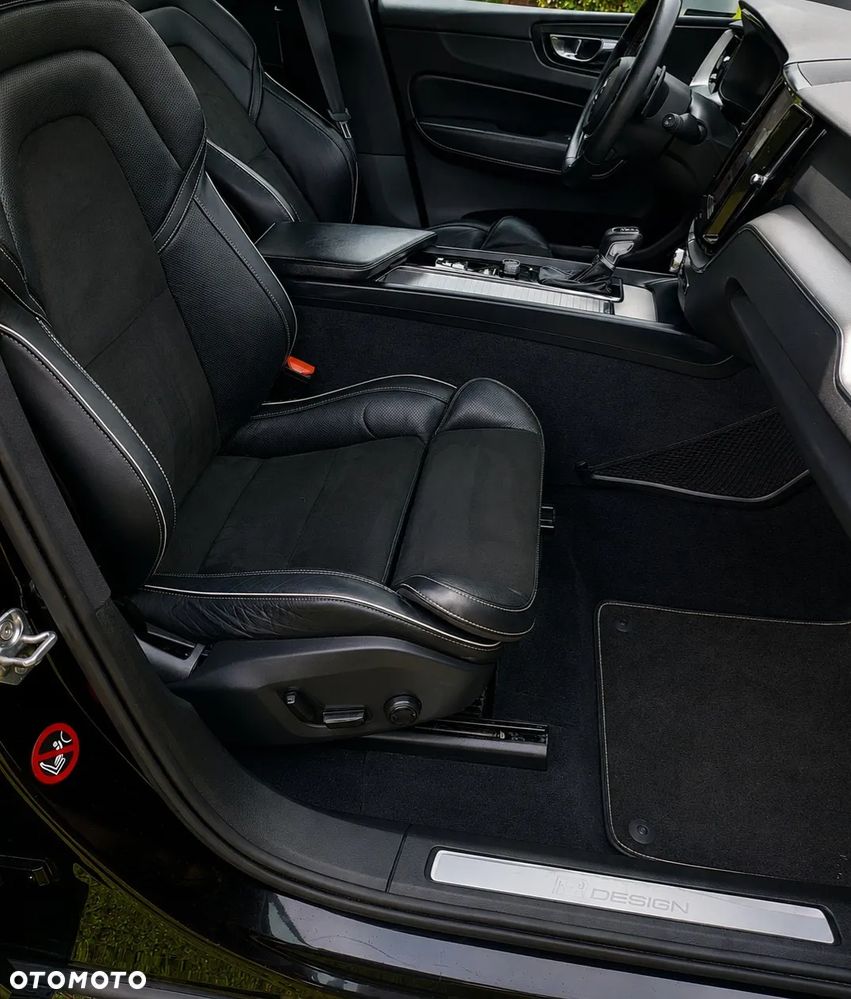 Volvo XC 60 T5 AWD Geartronic RDesign - 13