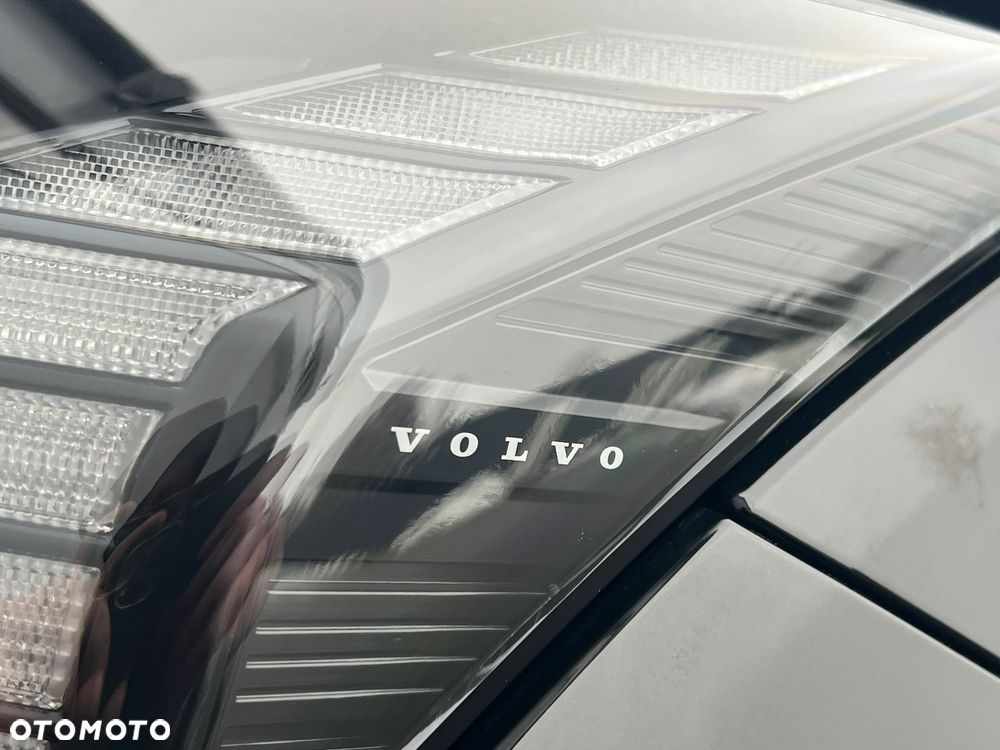 Volvo EX30 69kWh Twin Motor Ultra Black Edition - 11