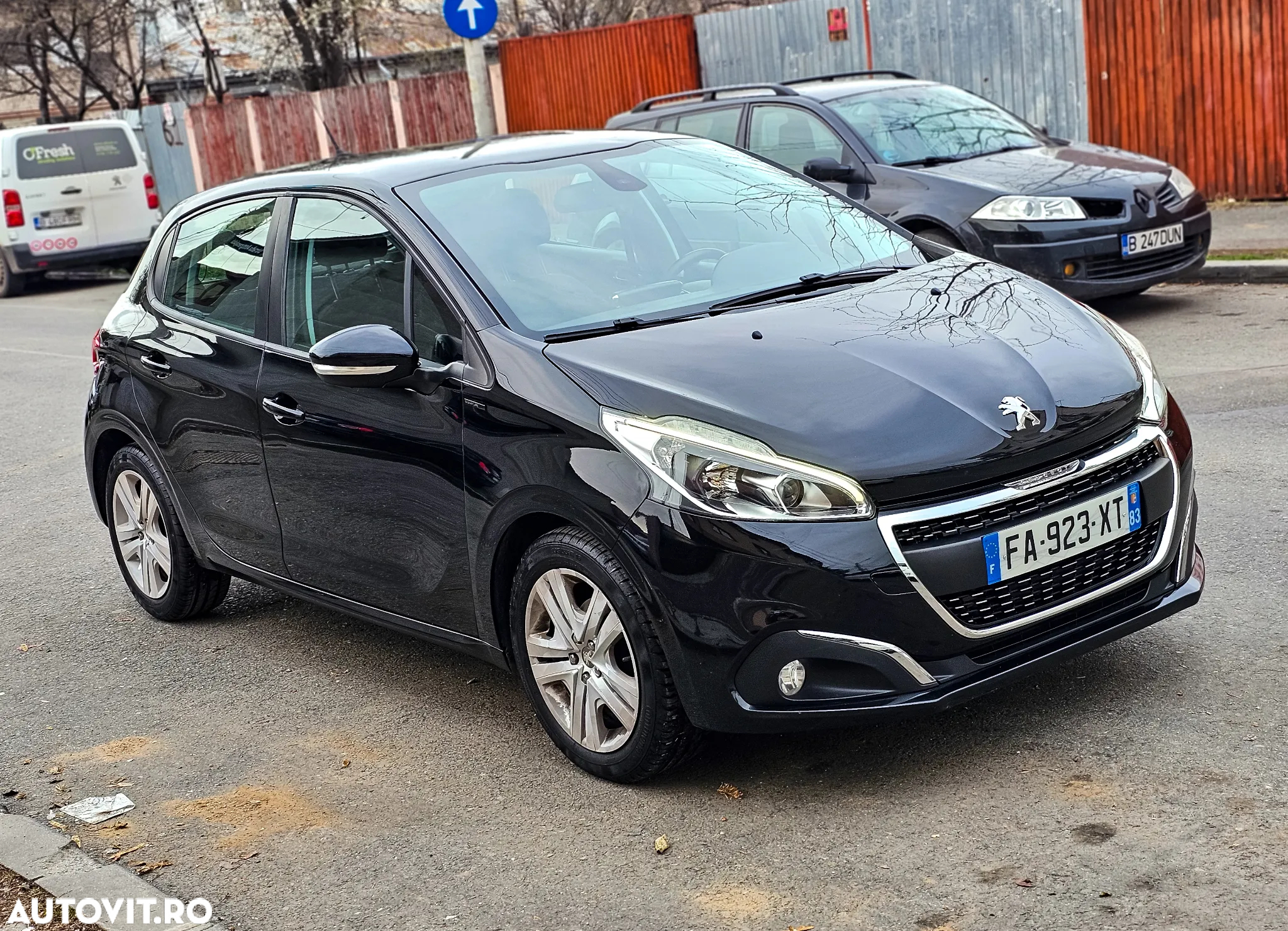 Peugeot 208 1.2 L PureTech Style - 3