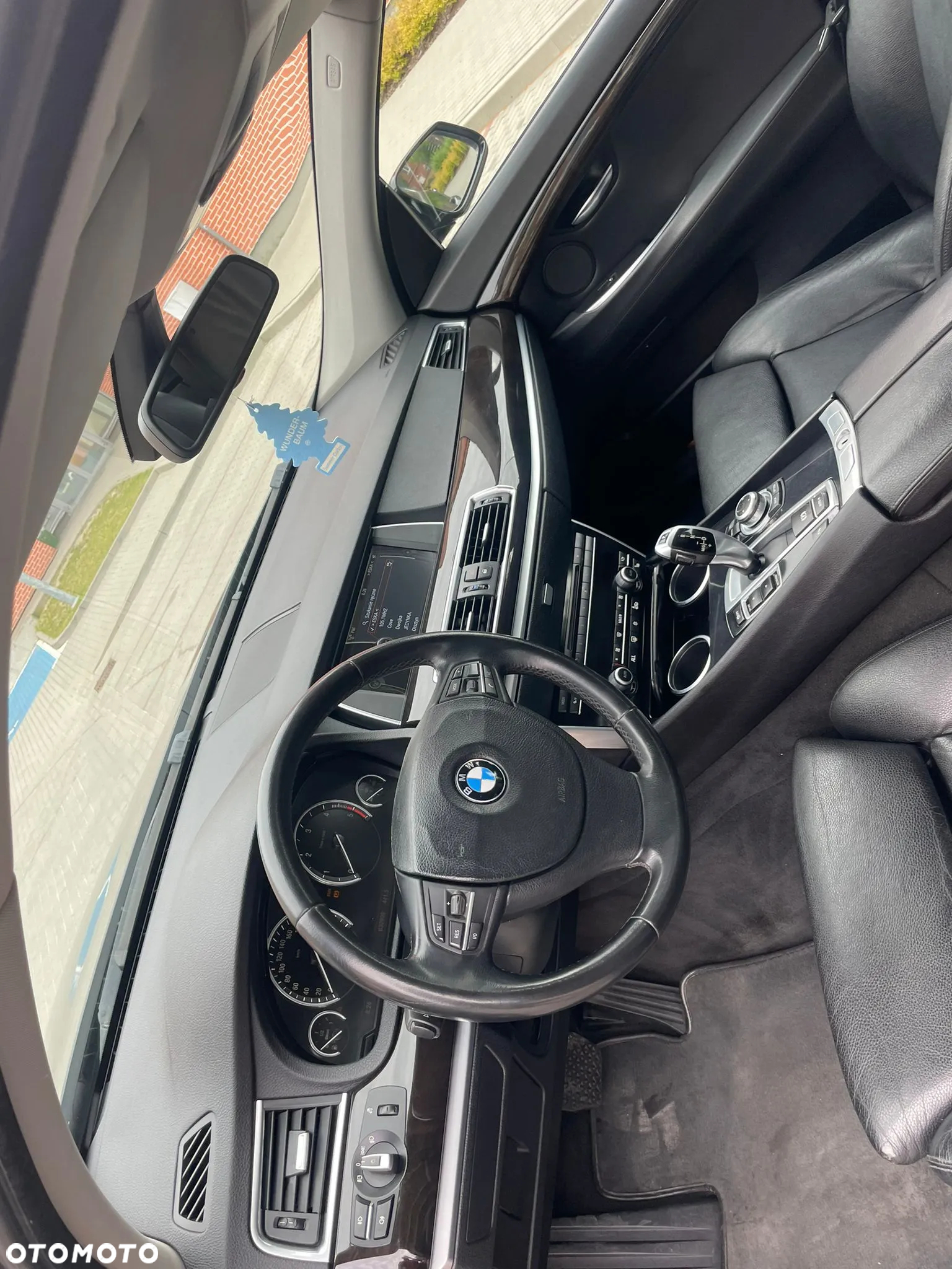 BMW Seria 5 - 10
