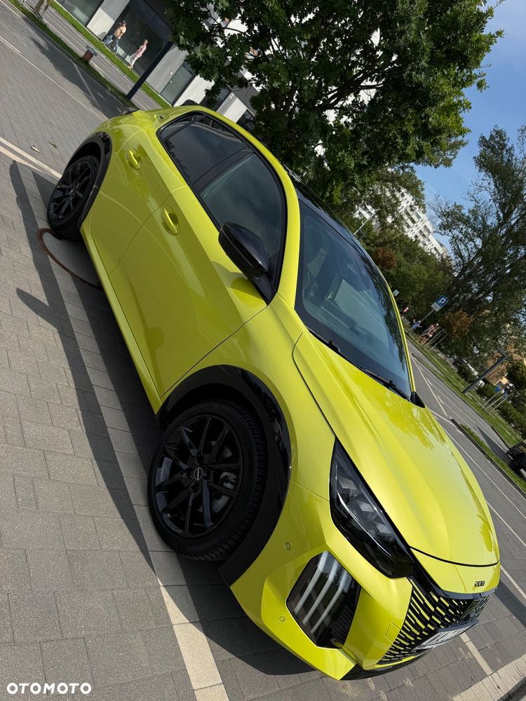 Peugeot 208 - 4