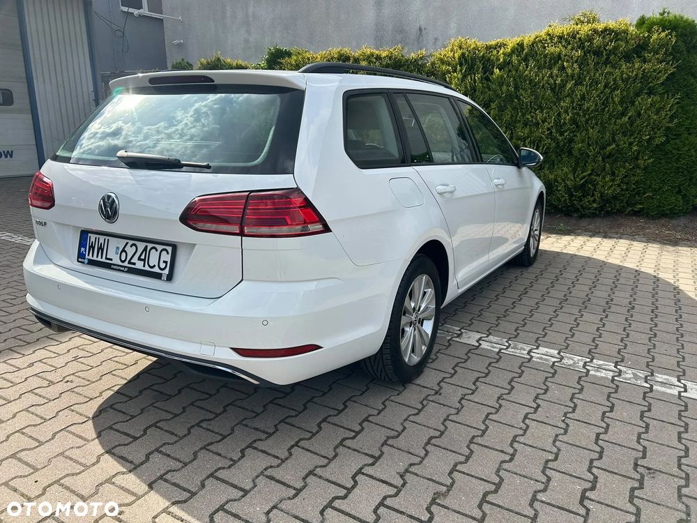 Volkswagen Golf 1.6 TDI BMT Comfortline - 18