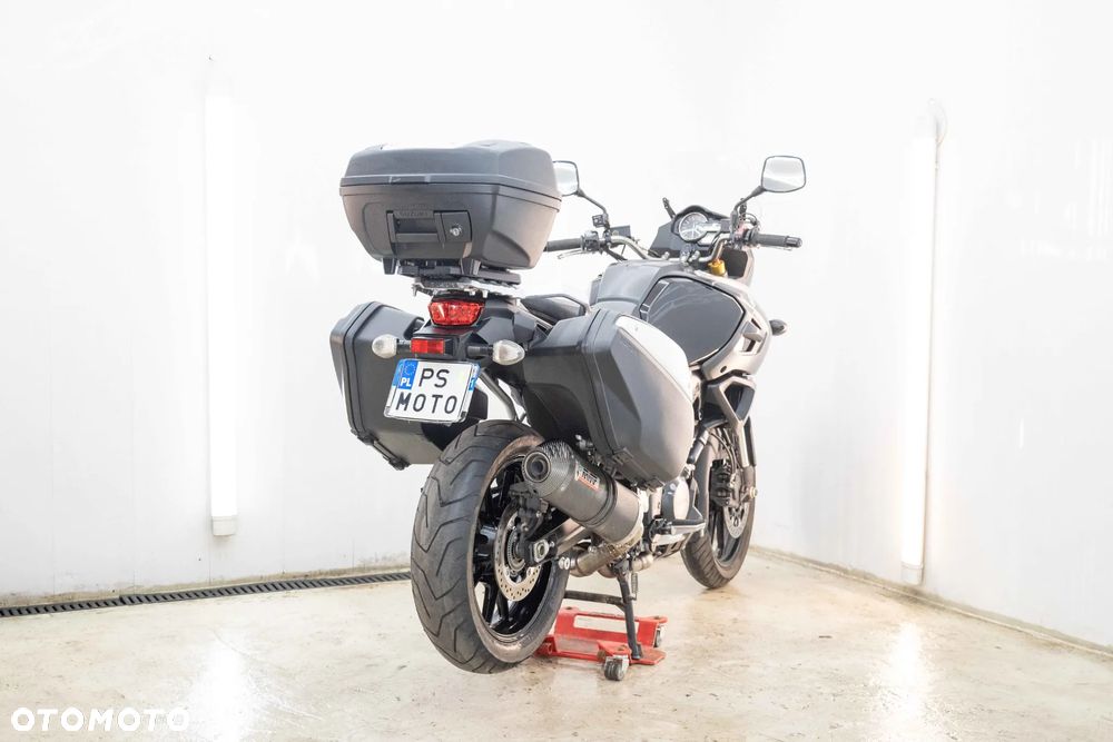 Suzuki DL - 6