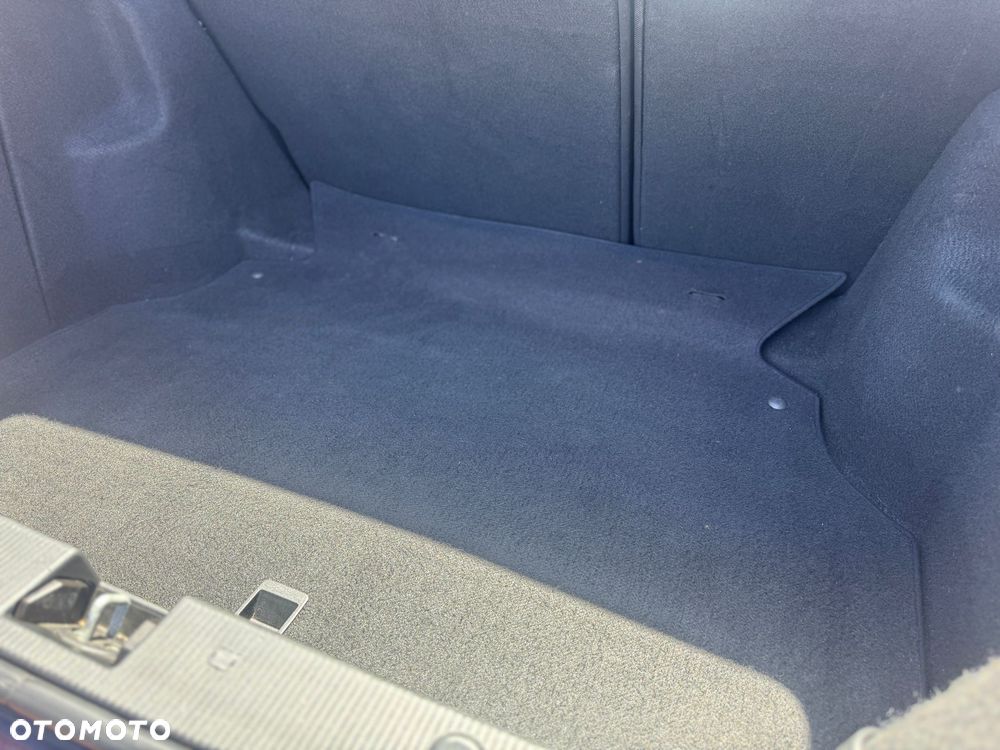 Mercedes-Benz Klasa C 220 CDI DPF Sport Edition - 18