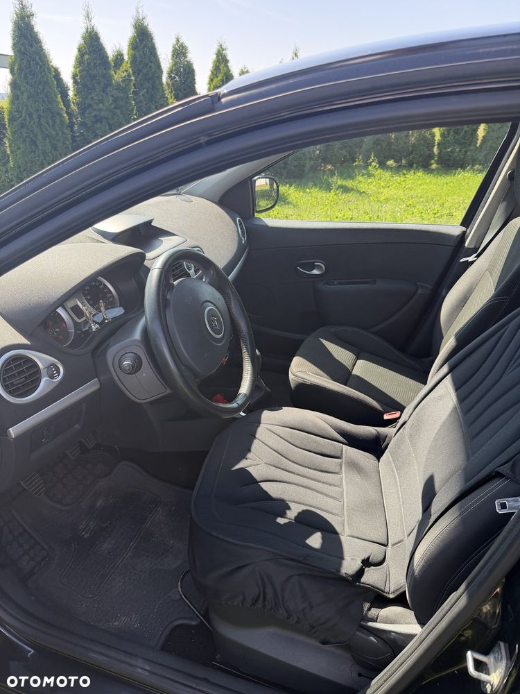 Renault Clio - 5