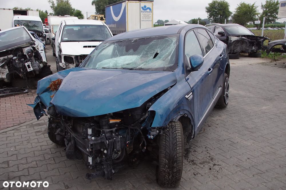 Auto na części - Renault Arkana Lift 1.3 TCE 140 KM H5H490 DW5007 TERRF 2024R Silnik Skrzynia Drzwi Błotnik Zderzak Klapa Lampa Lusterko Klamka Szyba Deska Kokpit Sterownik Moduł Czujnik Licznik Wyświetlacz Panel Kierownica - 1