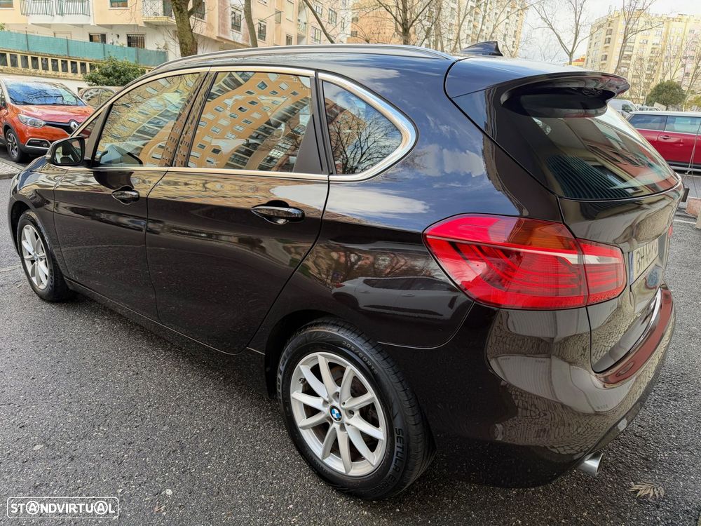 BMW 218 Active Tourer d Advantage - 25