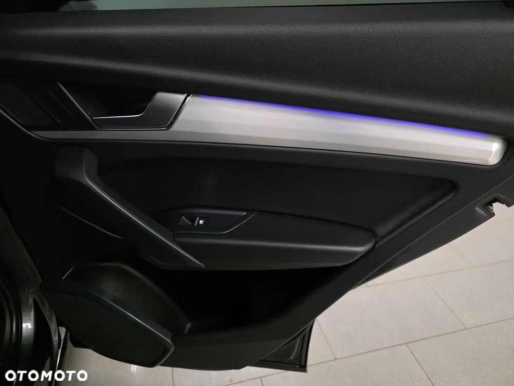 Audi Q5 40 TDI quattro S tronic S line - 24