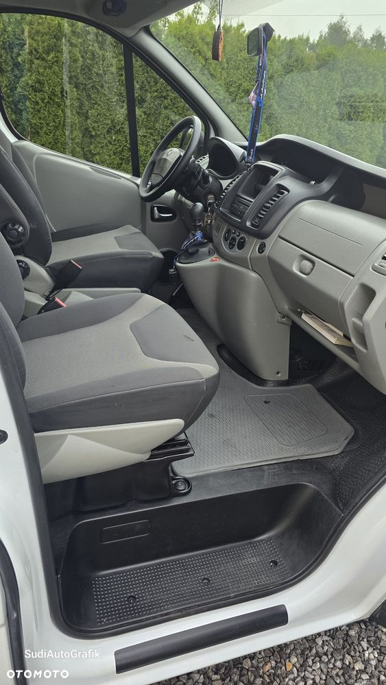 Renault Trafic - 6