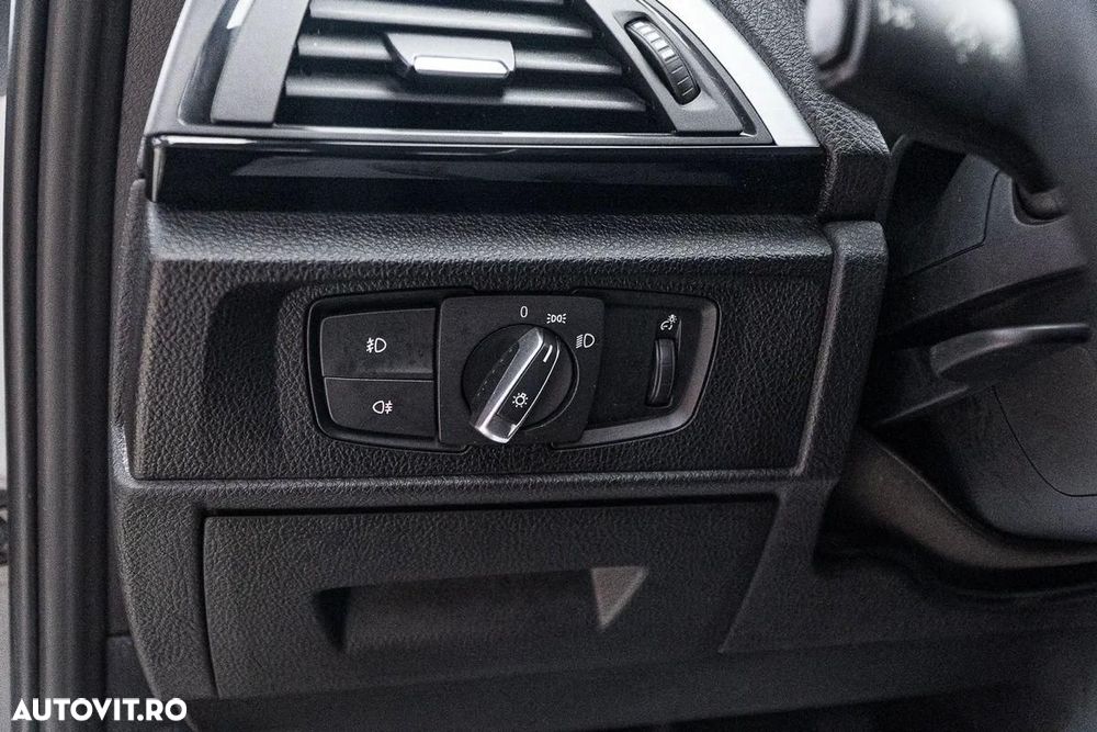 BMW Seria 1 120d Sport Line - 21