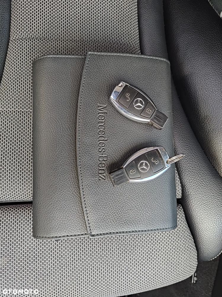 Mercedes-Benz Klasa C 200 (BlueTEC) d 7G-TRONIC Avantgarde - 18