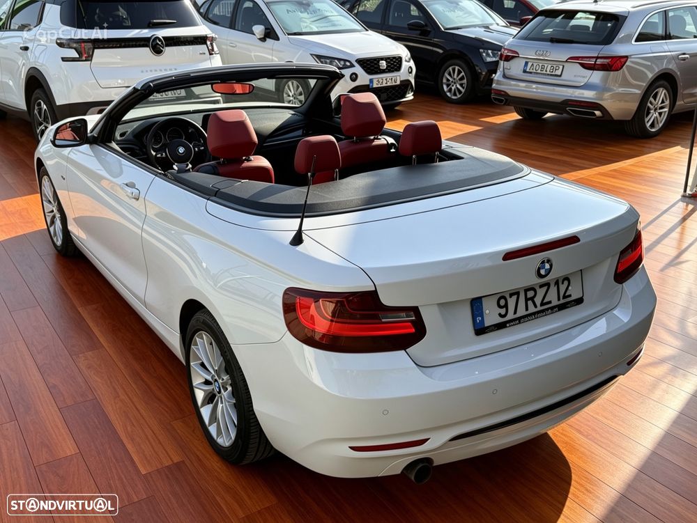 BMW 218 i Cabrio Line Sport Auto - 11