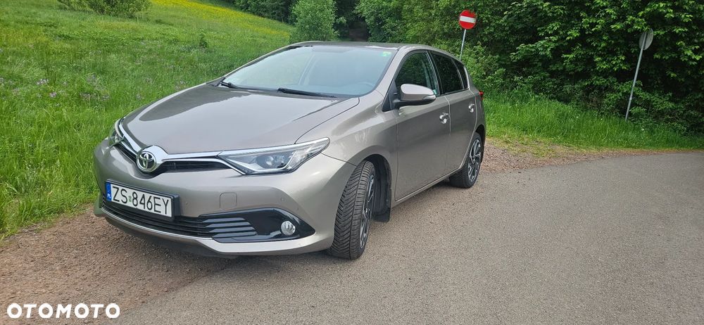 Toyota Auris 1.2 T Dynamic - 2