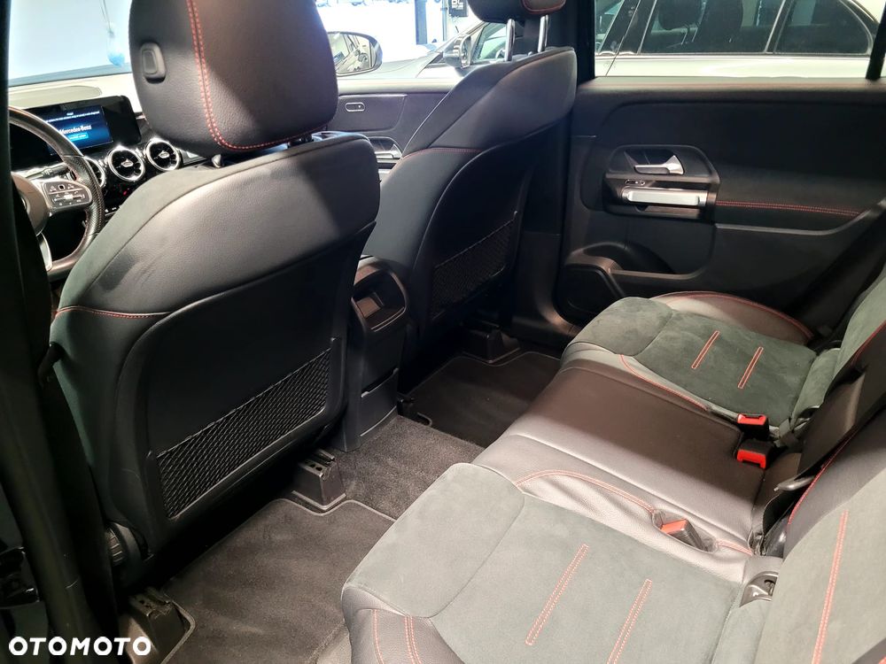 Mercedes-Benz GLB - 6