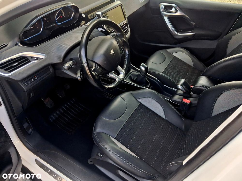 Peugeot 2008 - 5