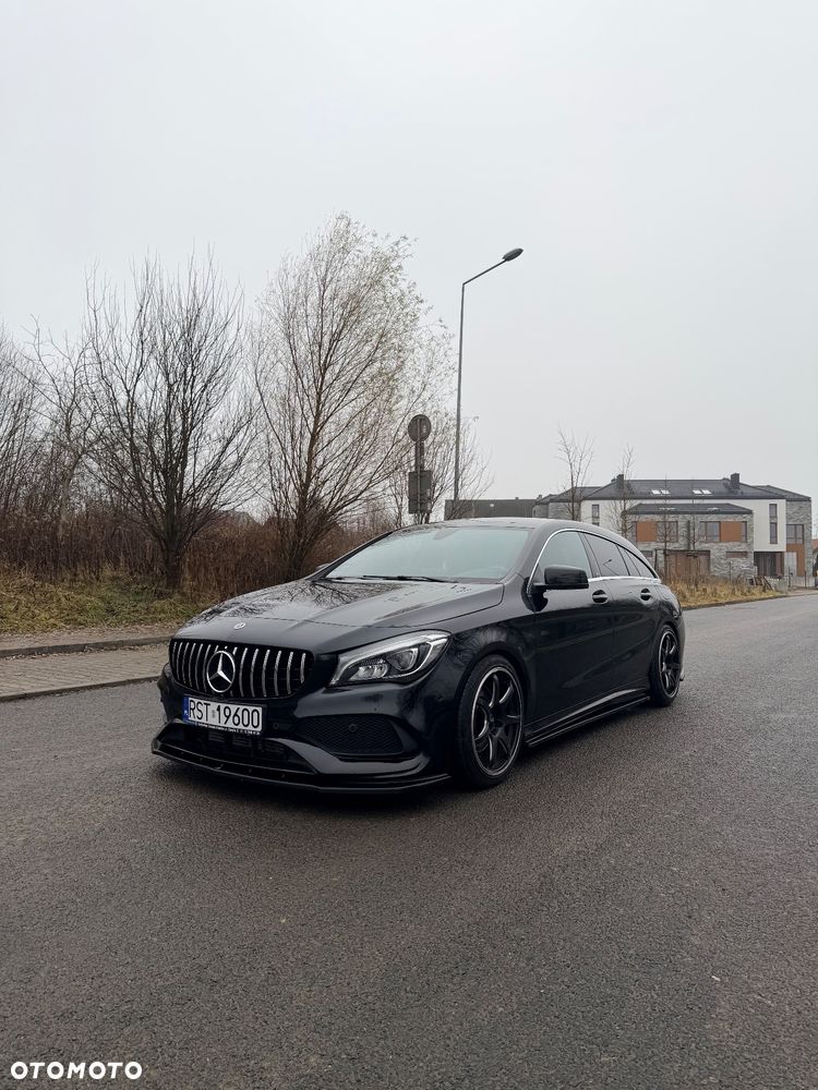 Mercedes-Benz CLA 220 4-Matic - 2