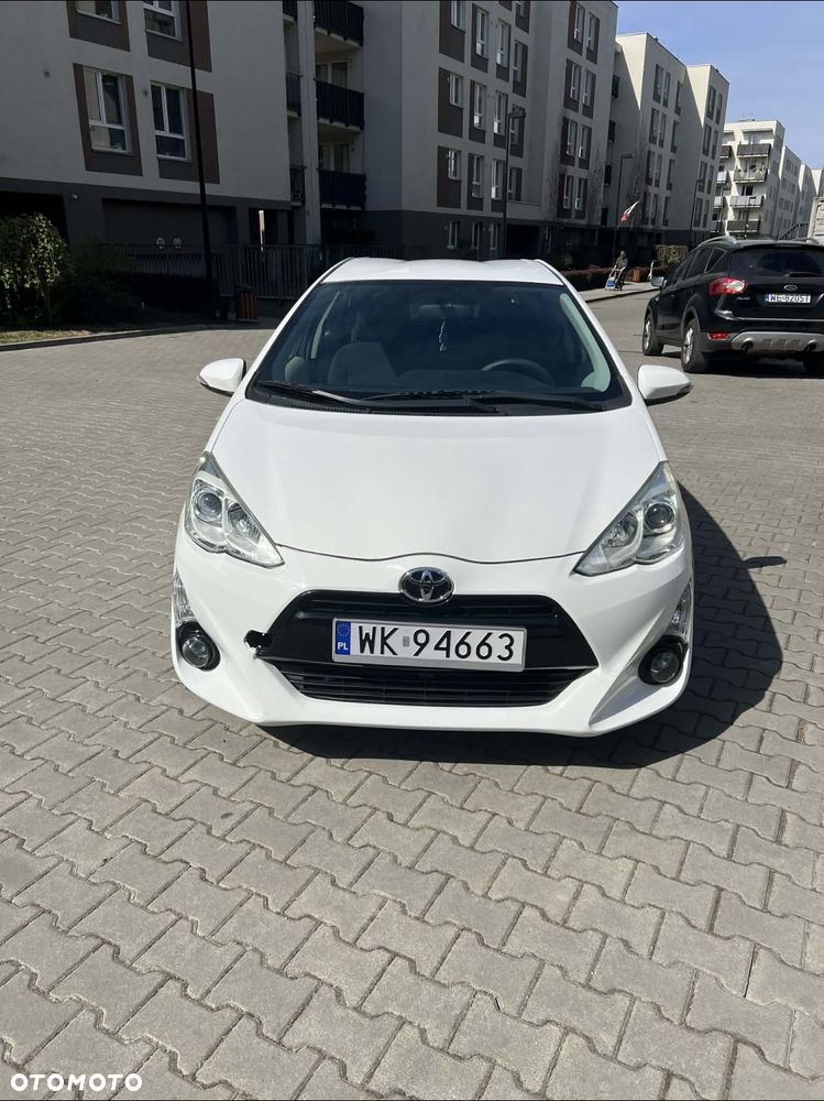 Toyota Prius - 1