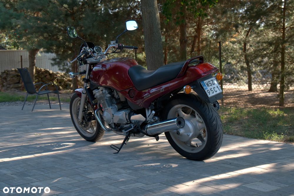 Suzuki GSX - 3
