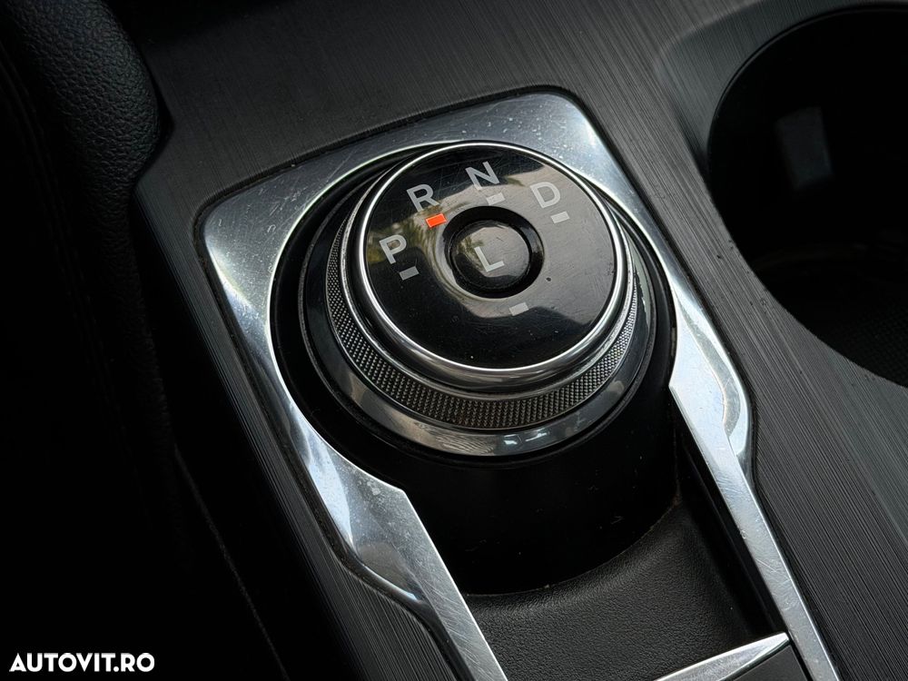 Ford Focus 1.5 TDCi Powershift Titanium - 19