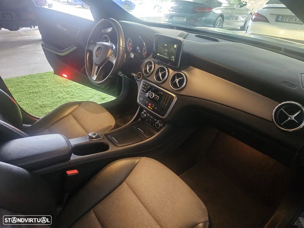 Mercedes-Benz GLA 180 (CDI) d 7G-DCT AMG Line - 25