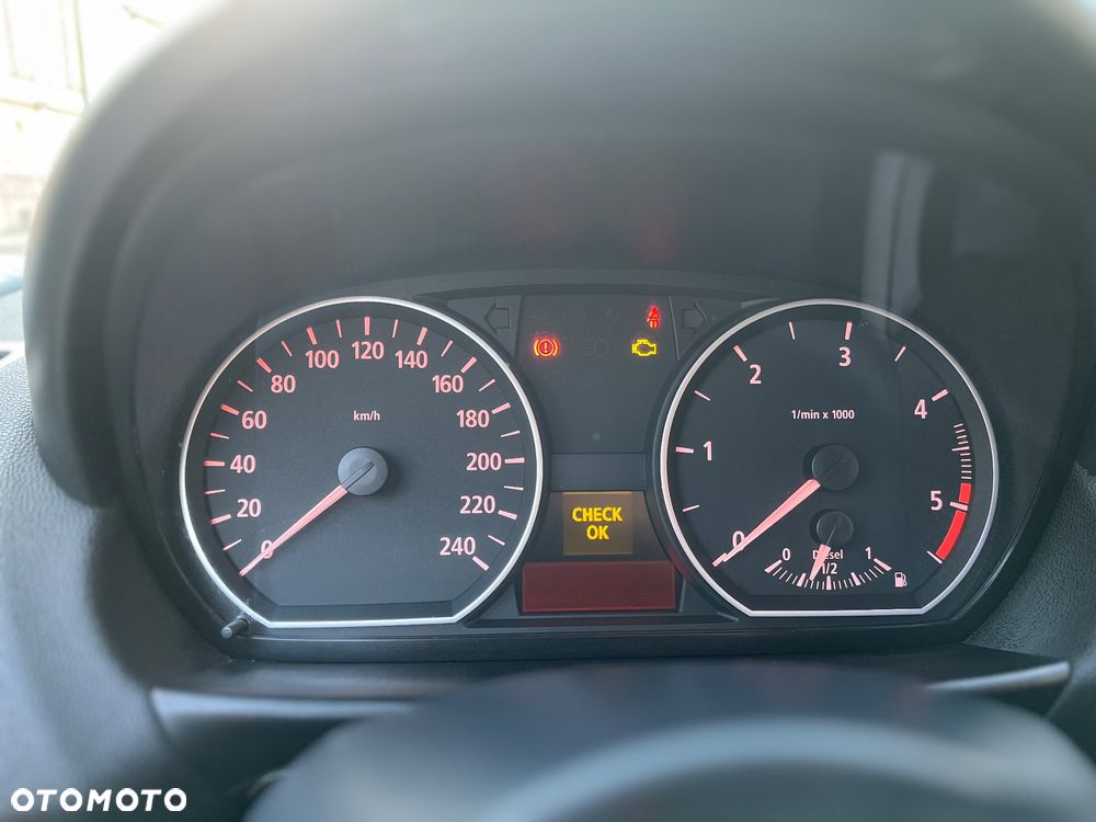 BMW Seria 1 - 27